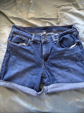 Levi's Medium Blue Rolled-Hem Denim Shorts